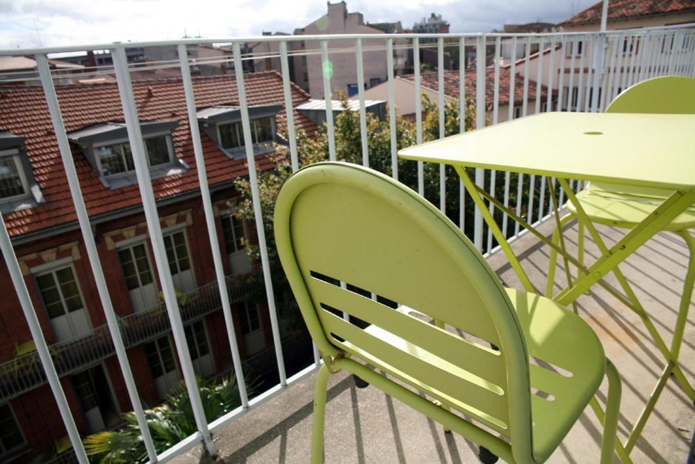 Studio Balcony